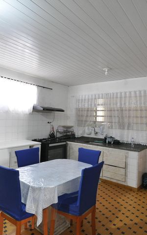 Casa à venda com 1180m², 4 quartos e 13 vagasCozinha 1