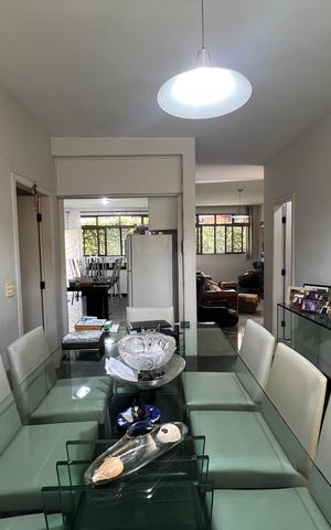 Casa à venda com 550m², 5 quartos e 4 vagasSala de Jantar