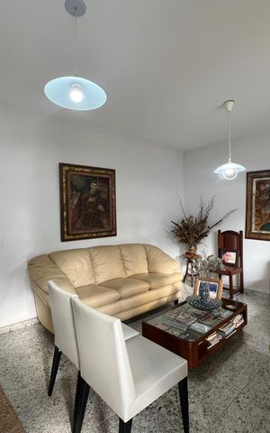 Casa à venda com 550m², 5 quartos e 4 vagasSala