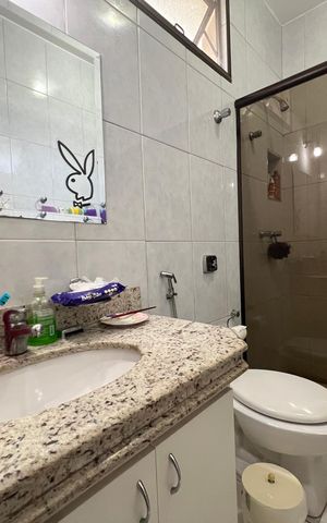 Casa à venda com 550m², 5 quartos e 4 vagasBanheiro da Suíte 1