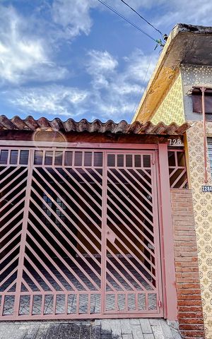 Casa à venda com 155m², 2 quartos e 1 vagaFachada 