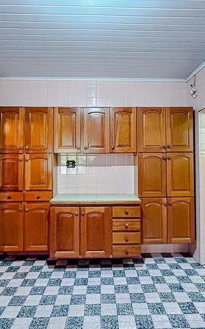 Casa à venda com 155m², 2 quartos e 1 vagaCozinha 