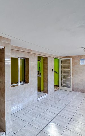 Casa à venda com 155m², 2 quartos e 1 vagaÁrea de Serviço