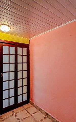 Casa à venda com 155m², 2 quartos e 1 vagaSala