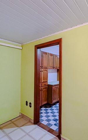 Casa à venda com 155m², 2 quartos e 1 vagaSala