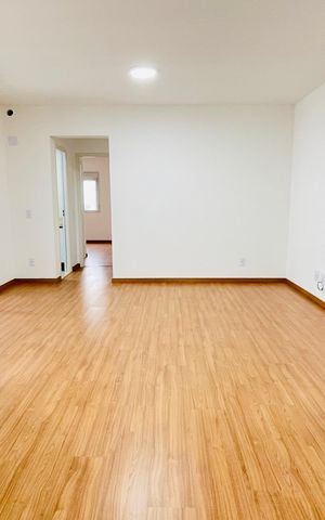 Apartamento para alugar com 82m², 2 quartos e 3 vagas Apartamento para alugar com 82m², 2 quartos e 3 vagasSala