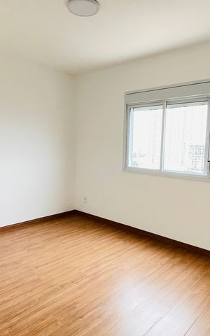 Apartamento para alugar com 82m², 2 quartos e 3 vagas Apartamento para alugar com 82m², 2 quartos e 3 vagasQuarto