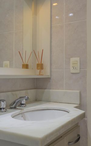 Apartamento à venda com 103m², 3 quartos e 1 vaga Apartamento à venda com 103m², 3 quartos e 1 vagaBanheiro da Suíte 1