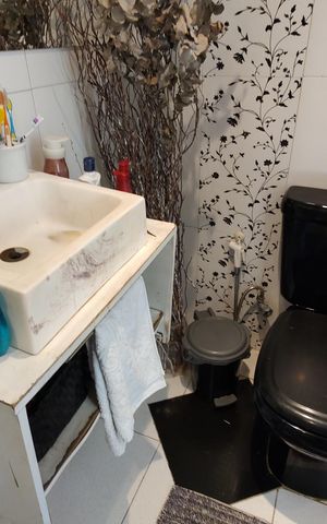 Apartamento à venda com 60m², 3 quartos e 1 vaga Apartamento à venda com 60m², 3 quartos e 1 vagaBanheiro Social