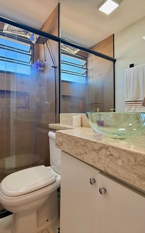 Apartamento à venda com 52m², 2 quartos e 1 vaga Apartamento à venda com 52m², 2 quartos e 1 vagaBanheiro