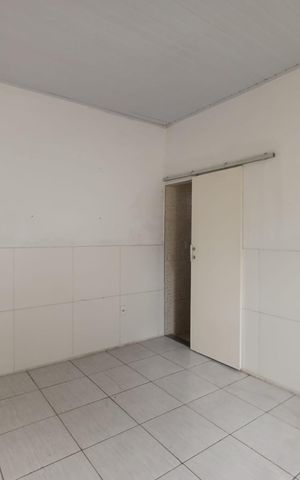 Casa para alugar com 30m², 1 quarto e sem vagaQuarto 