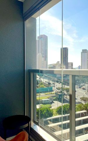 Studio para alugar com 25m², 1 quarto e sem vaga Studio para alugar com 25m², 1 quarto e sem vagaVaranda