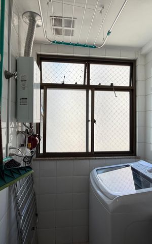 Apartamento à venda com 83m², 3 quartos e 2 vagas Apartamento à venda com 83m², 3 quartos e 2 vagasÁrea de serviço