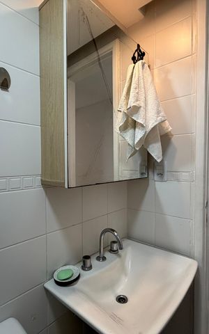 Apartamento à venda com 83m², 3 quartos e 2 vagas Apartamento à venda com 83m², 3 quartos e 2 vagasBanheiro social