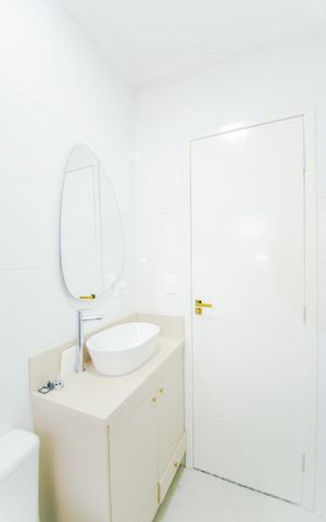 Casa de condomínio à venda com 132m², 3 quartos e 3 vagasBanheiro da Suíte 1