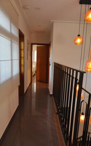 Casa à venda com 253m², 3 quartos e 5 vagasHall de circulação