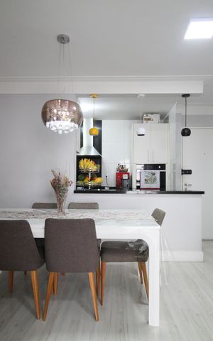 Apartamento à venda com 84m², 3 quartos e 2 vagasSala