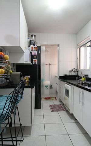 Apartamento à venda com 84m², 3 quartos e 2 vagasCozinha - Armários