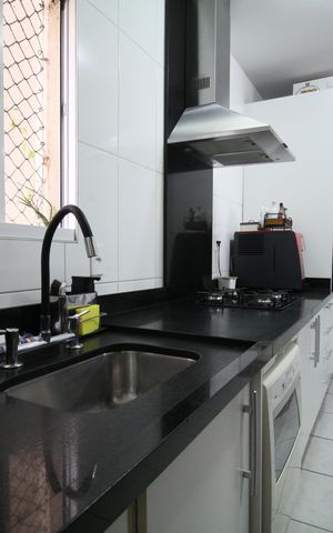 Apartamento à venda com 84m², 3 quartos e 2 vagasCozinha - Armários