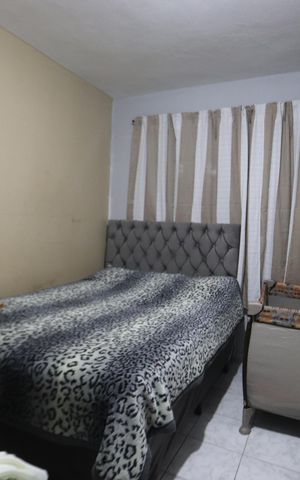 Casa à venda com 105m², 3 quartos e 2 vagasQuarto 