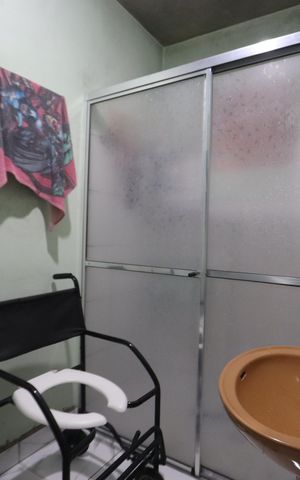 Casa à venda com 105m², 3 quartos e 2 vagasBanheiro