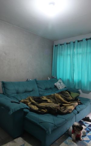 Casa à venda com 105m², 3 quartos e 2 vagasSala