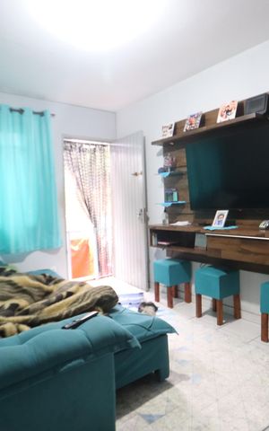 Casa à venda com 105m², 3 quartos e 2 vagasSala