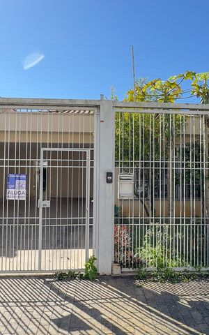 Casa para alugar com 233m², 3 quartos e 4 vagasFachada