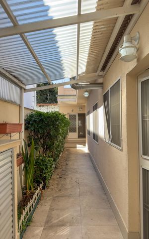 Casa para alugar com 233m², 3 quartos e 4 vagasÁrea de Serviço