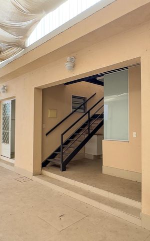 Casa para alugar com 233m², 3 quartos e 4 vagasÁrea de Serviço