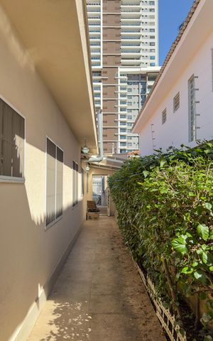 Casa para alugar com 233m², 3 quartos e 4 vagasÁrea de Serviço