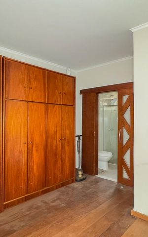 Casa para alugar com 233m², 3 quartos e 4 vagasQuarto 2 - Suíte