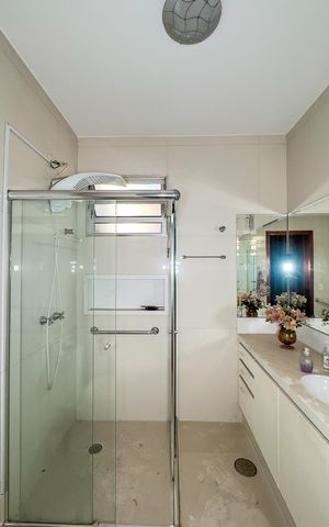 Casa para alugar com 233m², 3 quartos e 4 vagasBanheiro da Suíte 2