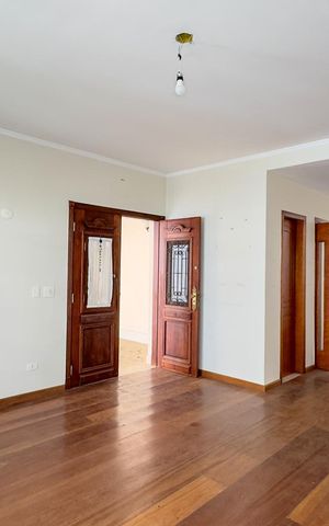 Casa para alugar com 233m², 3 quartos e 4 vagasSala