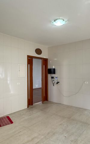 Casa para alugar com 233m², 3 quartos e 4 vagasCozinha