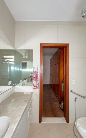 Casa para alugar com 233m², 3 quartos e 4 vagasBanheiro da Suíte 2