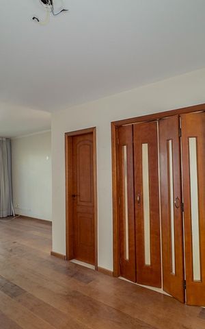 Casa para alugar com 233m², 3 quartos e 4 vagasSala