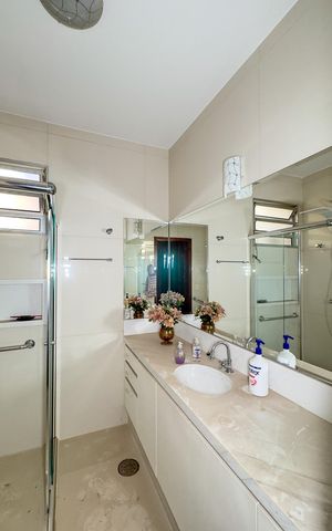 Casa para alugar com 233m², 3 quartos e 4 vagasBanheiro da Suíte 2