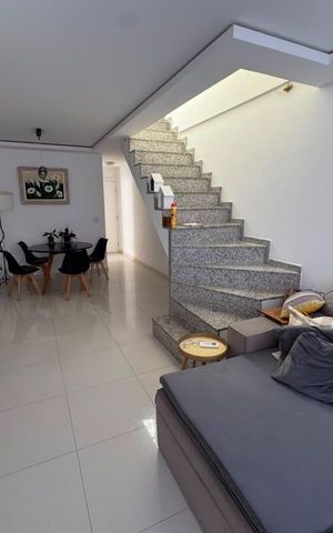 Apartamento à venda com 216m², 3 quartos e 4 vagas Apartamento à venda com 216m², 3 quartos e 4 vagasSala