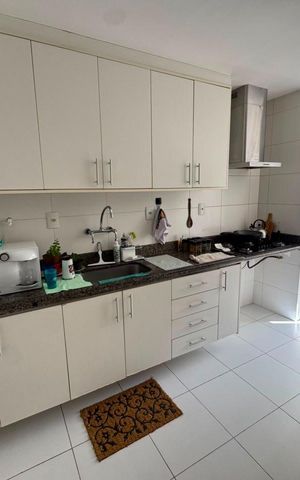 Apartamento à venda com 216m², 3 quartos e 4 vagas Apartamento à venda com 216m², 3 quartos e 4 vagasCozinha