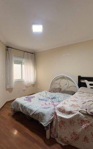 Casa à venda com 316m², 3 quartos e 5 vagas Casa à venda com 316m², 3 quartos e 5 vagasQuarto 1