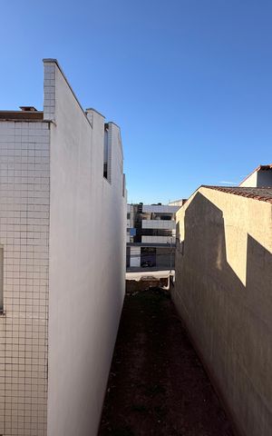 Casa à venda com 316m², 3 quartos e 5 vagas Casa à venda com 316m², 3 quartos e 5 vagasVista quarto 2