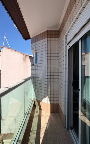 Casa à venda com 316m², 3 quartos e 5 vagas Casa à venda com 316m², 3 quartos e 5 vagasSacada quarto 2
