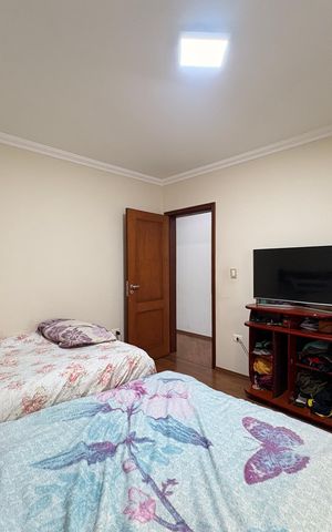 Casa à venda com 316m², 3 quartos e 5 vagas Casa à venda com 316m², 3 quartos e 5 vagasQuarto 1