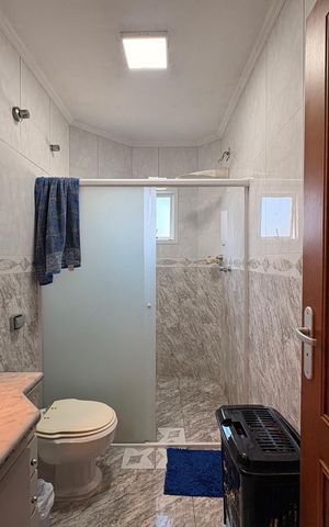 Casa à venda com 316m², 3 quartos e 5 vagas Casa à venda com 316m², 3 quartos e 5 vagasBanheiro