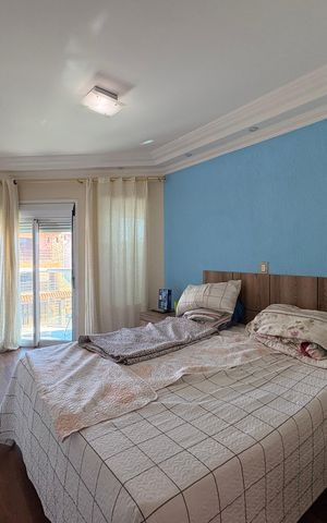 Casa à venda com 316m², 3 quartos e 5 vagas Casa à venda com 316m², 3 quartos e 5 vagasSuite