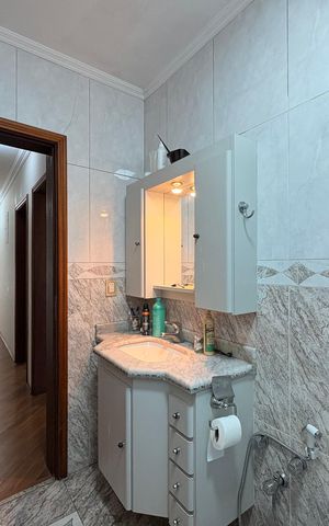 Casa à venda com 316m², 3 quartos e 5 vagas Casa à venda com 316m², 3 quartos e 5 vagasBanheiro