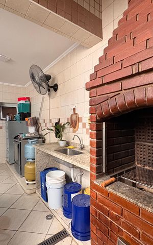Casa à venda com 316m², 3 quartos e 5 vagas Casa à venda com 316m², 3 quartos e 5 vagasChurrasqueira