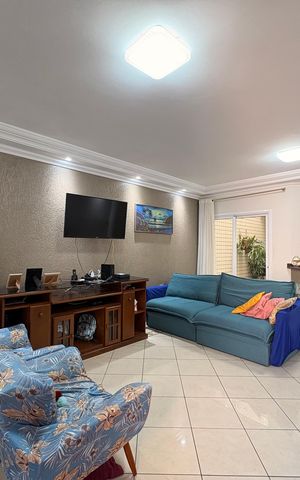 Casa à venda com 316m², 3 quartos e 5 vagas Casa à venda com 316m², 3 quartos e 5 vagasSala