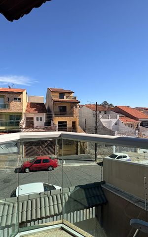 Casa à venda com 316m², 3 quartos e 5 vagas Casa à venda com 316m², 3 quartos e 5 vagasSacada suite